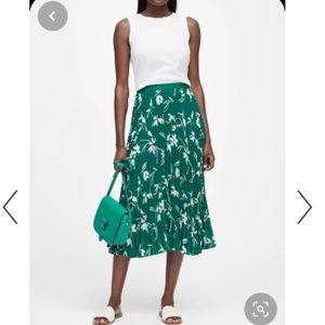 Banana Republic Green Floral Pleated Midi Skirt